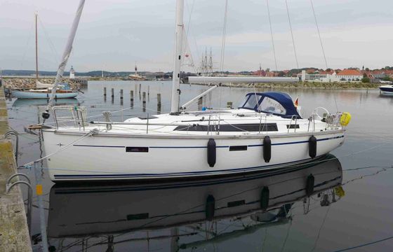 Bavaria Cruiser 37 Blue Passion