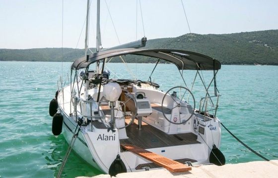 Bavaria Cruiser 37 Alani