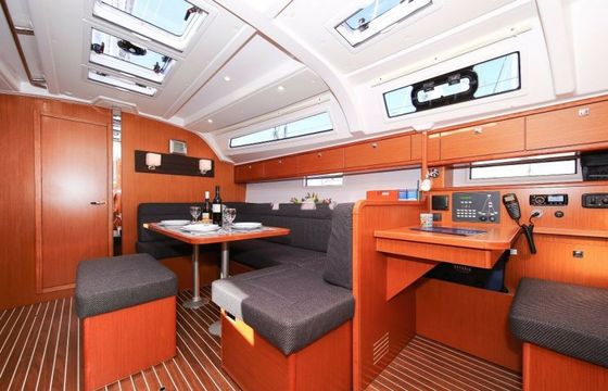 Bavaria Cruiser 41S Neo Star 3