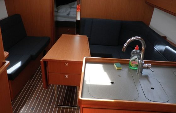 Bavaria Cruiser 37 Gita