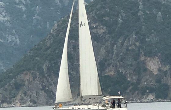 Bavaria Cruiser 45 Aura 1