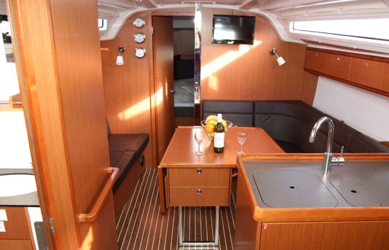 Bavaria Cruiser 37 Bibi