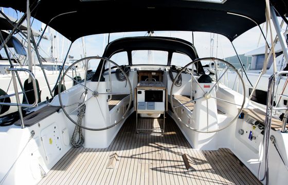 Bavaria Cruiser 40 Deneb
