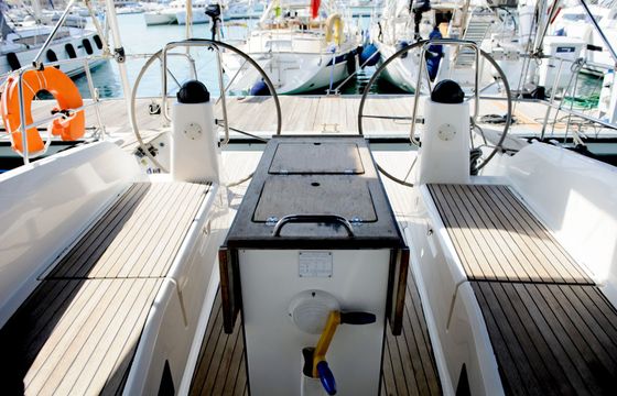 Bavaria Cruiser 40 Deneb