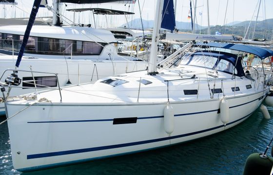 Bavaria Cruiser 40 Deneb