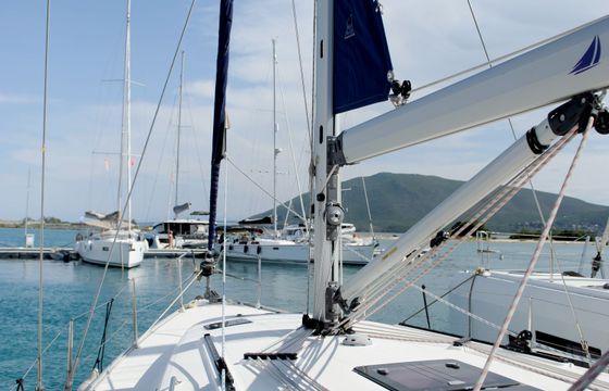 Bavaria Cruiser 40 Deneb