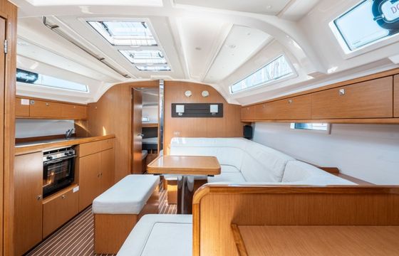 Bavaria Cruiser 41 Alkyoni