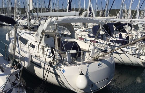 Bavaria Cruiser 37 Typhon