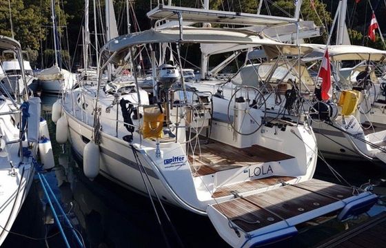 Bavaria Cruiser 40 Lola