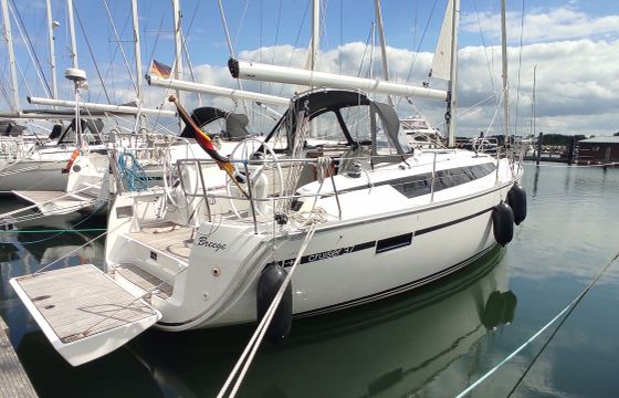 Bavaria Cruiser 37 Mola 23-3 Breege