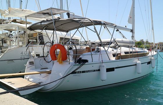Bavaria Cruiser 37 Nenemia