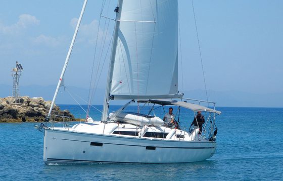 Bavaria Cruiser 37 Nenemia