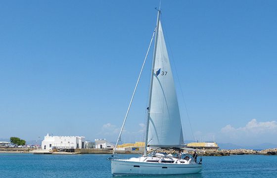 Bavaria Cruiser 37 Nenemia