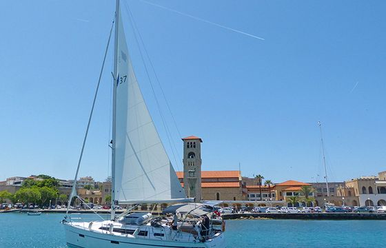 Bavaria Cruiser 37 Nenemia