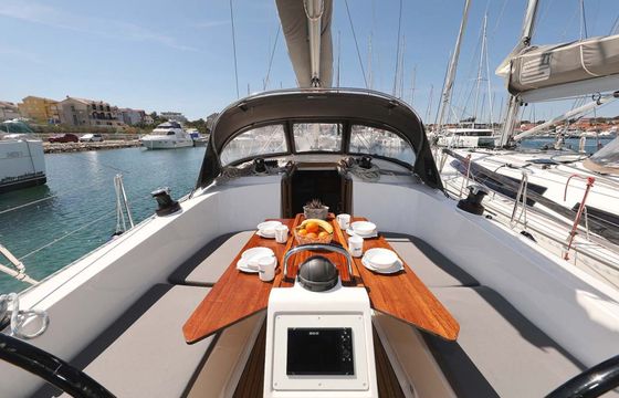 Bavaria Cruiser 41 Madrugada