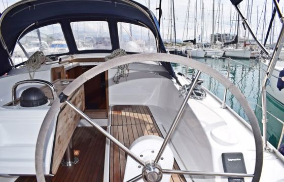Bavaria Cruiser 37 Zaklopatica