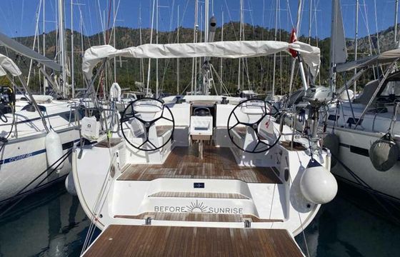 Bavaria Cruiser 46 Before Sunrise