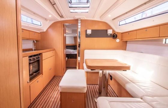 Bavaria Cruiser 41 Thunderbird 1