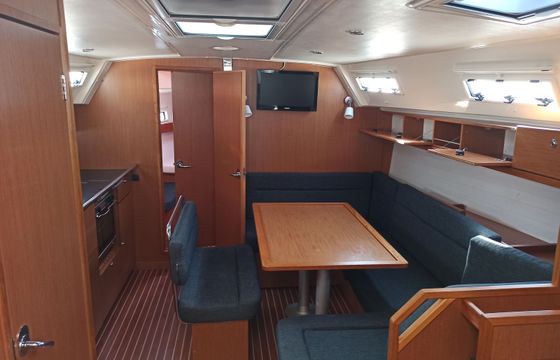 Bavaria Cruiser 40 Svarog