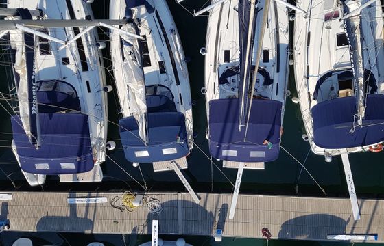 Bavaria Cruiser 41 Nessuna Distrazione
