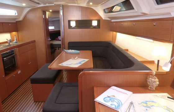 Bavaria Cruiser 41 Nessuna Distrazione