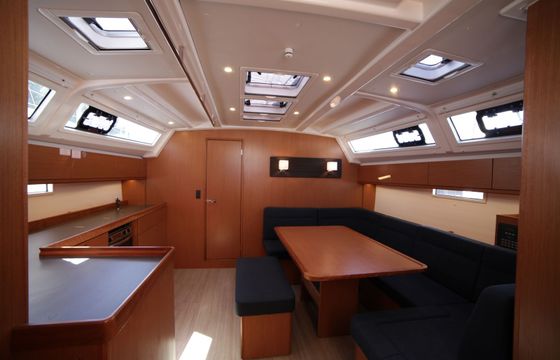 Bavaria Cruiser 46 Sail Deneb