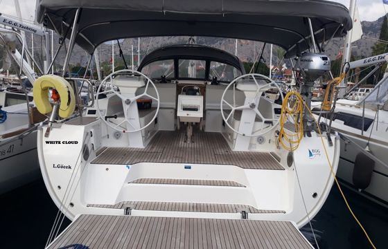 Bavaria Cruiser 46 White Cloud