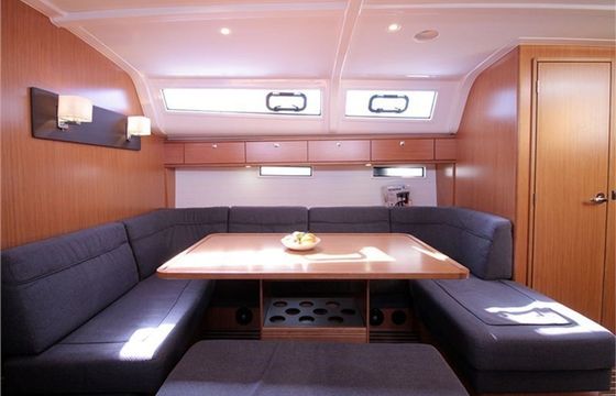 Bavaria Cruiser 51 Firewall