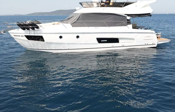 Bavaria Virtess 420 Fly Lana