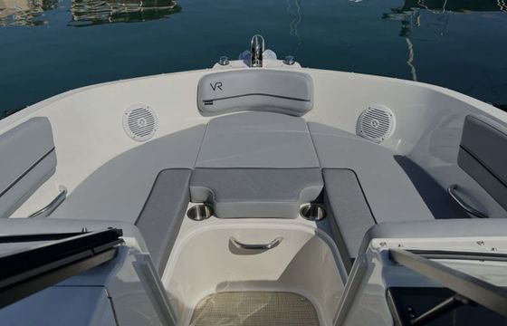 Bayliner VR6 E 22