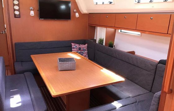 Bavaria Cruiser 50 Juniper