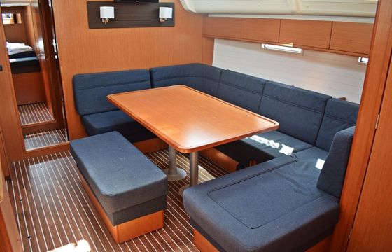 Bavaria Cruiser 51 Moon