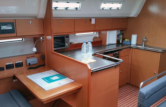 Bavaria Cruiser 50 Silver Cloud