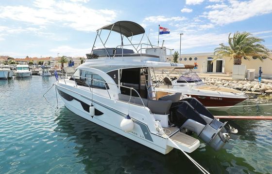 Beneteau Antares 11 Fly Solis