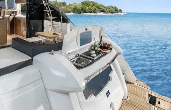Bavaria R55 Fly Ela