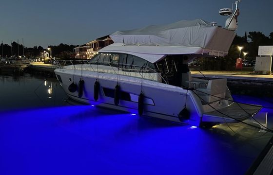Bavaria Virtess 420 Fly Caleni