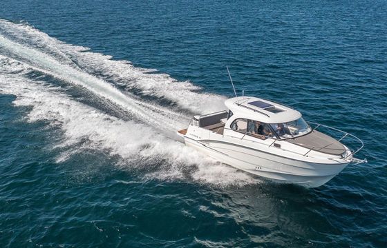 Beneteau Antares 8 23