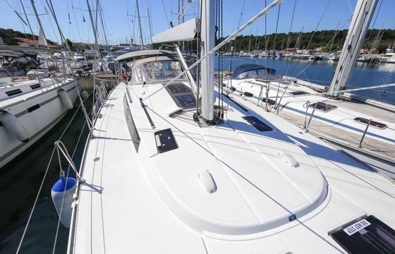 Bavaria Cruiser 56 Domo