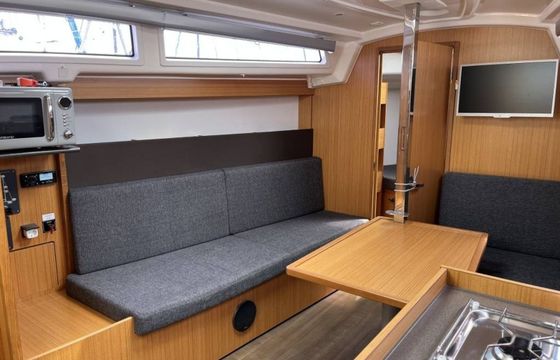 Bavaria Easy 9.7 Gaia