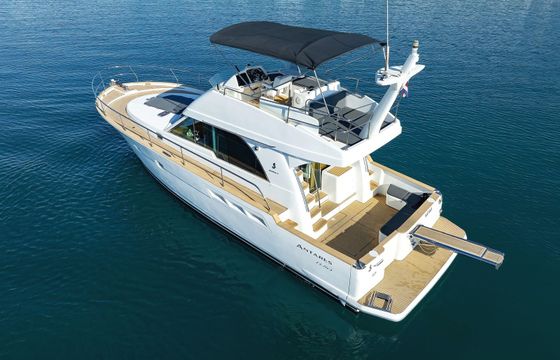 Beneteau Antares 13.80 Katana