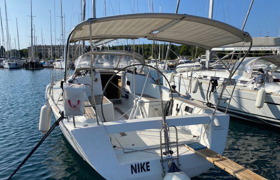 Beneteau First 35 Nike