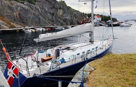 Beneteau First 47 Blue Dawn