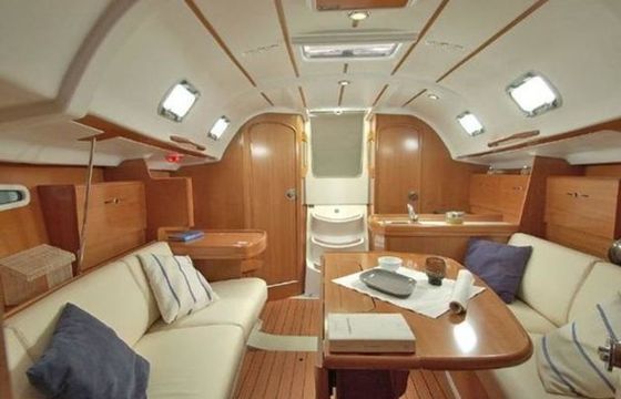 Beneteau First 31.7 Popeye
