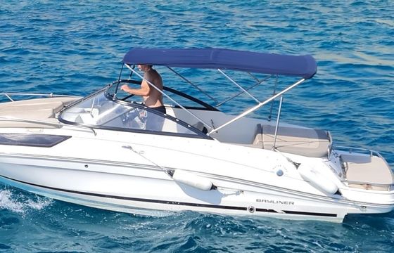 Bayliner VR5 Cuddy Nemo