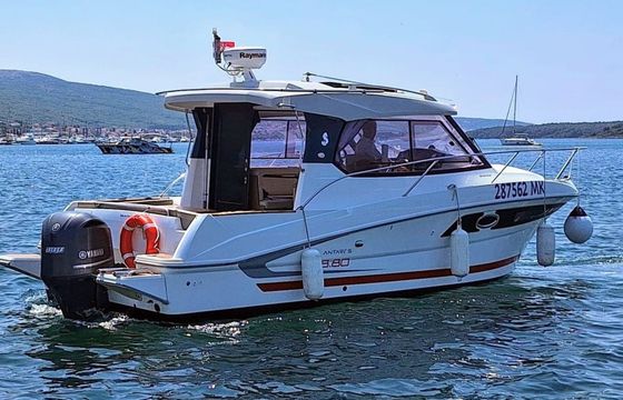 Beneteau Antares 8.80 14