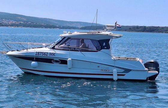 Beneteau Antares 8.80 14