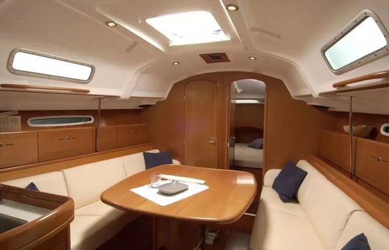 Beneteau First 36.7 Sara-ya