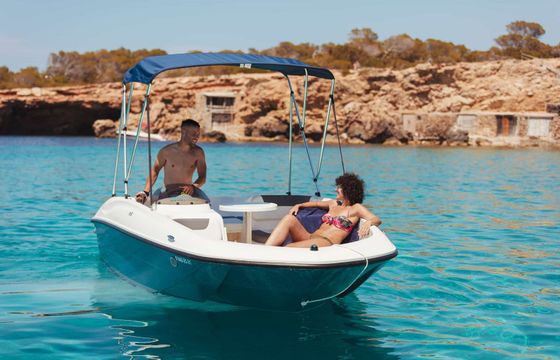 Bayliner Element Elena