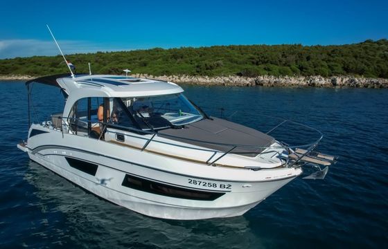 Beneteau Antares 9 M&N