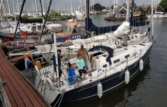 Beneteau First 36.7 Grote Beer
